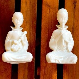 Pair Vintage Fine Porcelain Chinoiserie Figurines Boy Girl Figurines